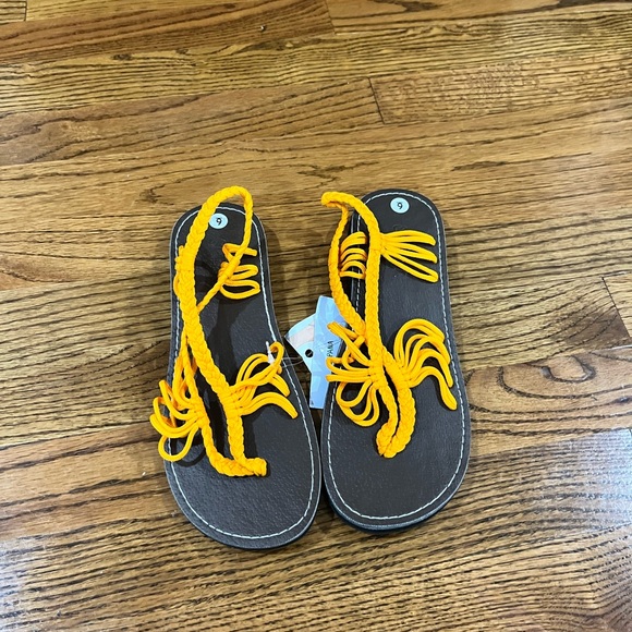 Capana homemade rope sandals. - Picture 2 of 2